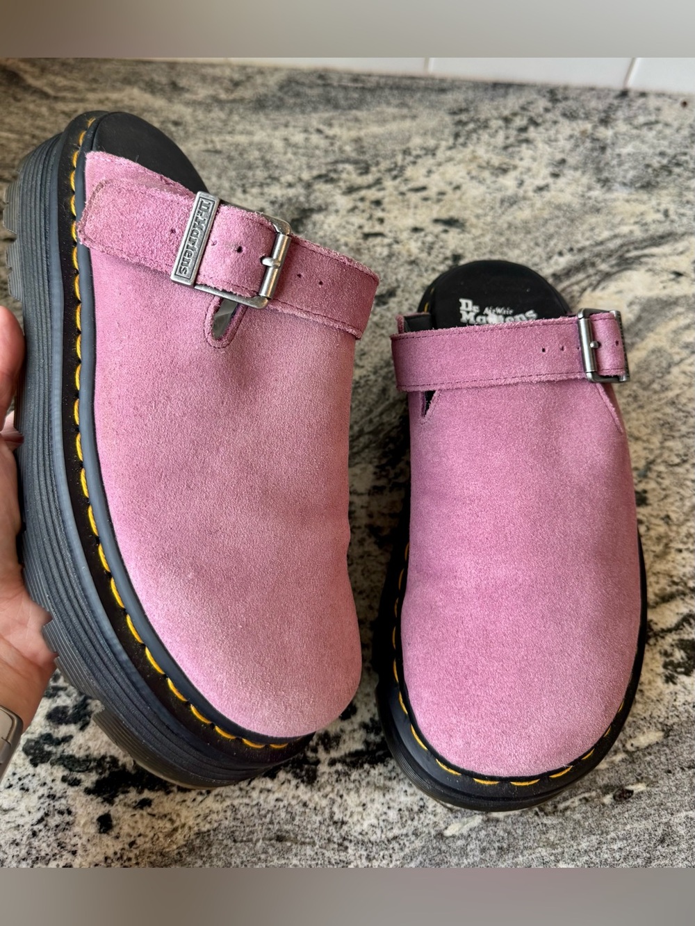 Dr. Martens Zebzag Mule in Muted Purple. L 8. EUC.